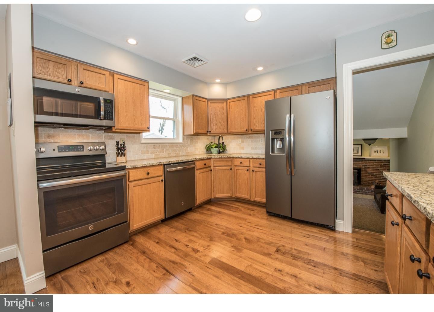 622 West Pothouse Road Phoenixville, PA 19460 - Photo 9 of 25 Kitchen