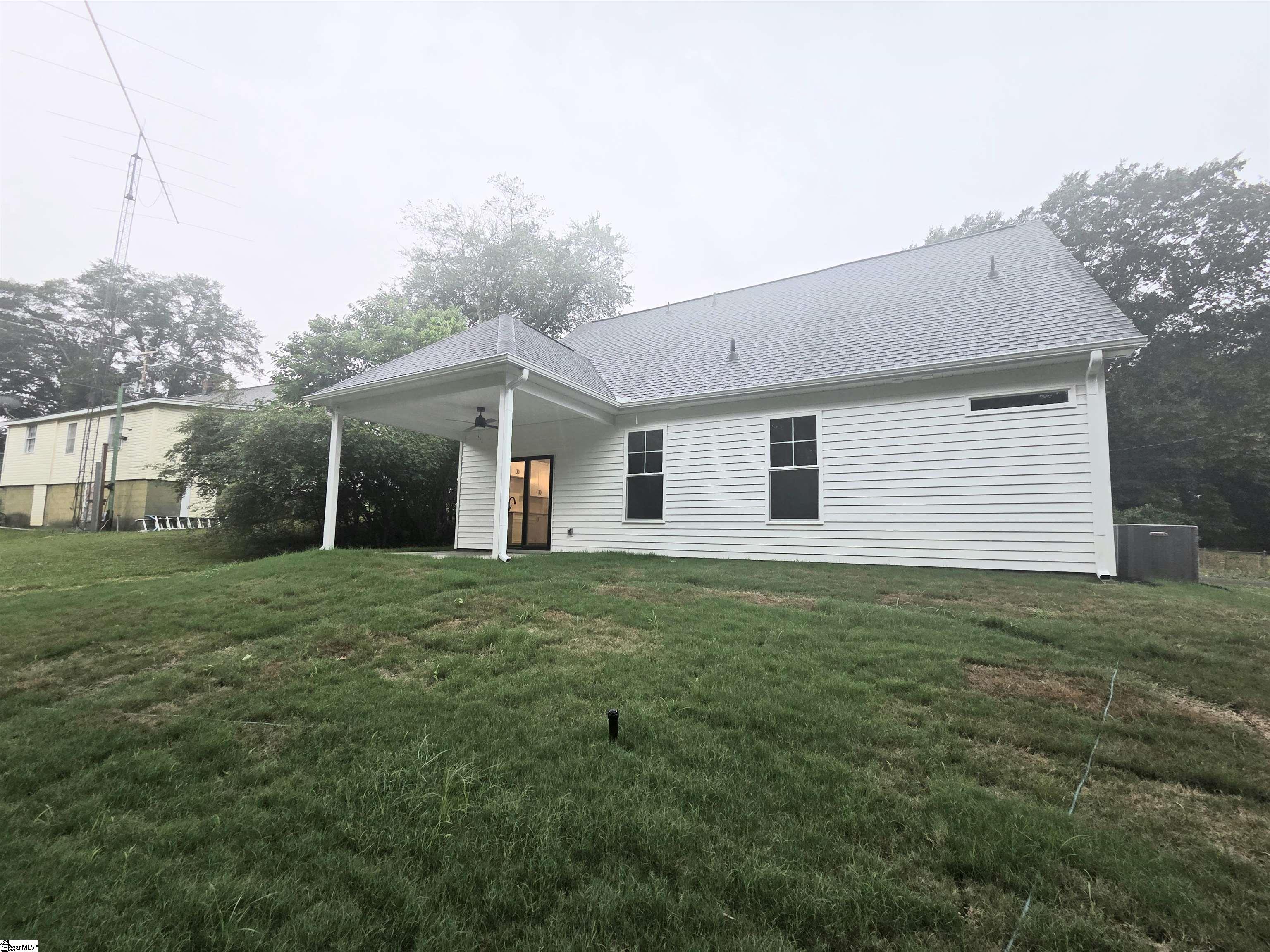 10 North Azalea Street Liberty, SC 29657 - Photo 3 of 18