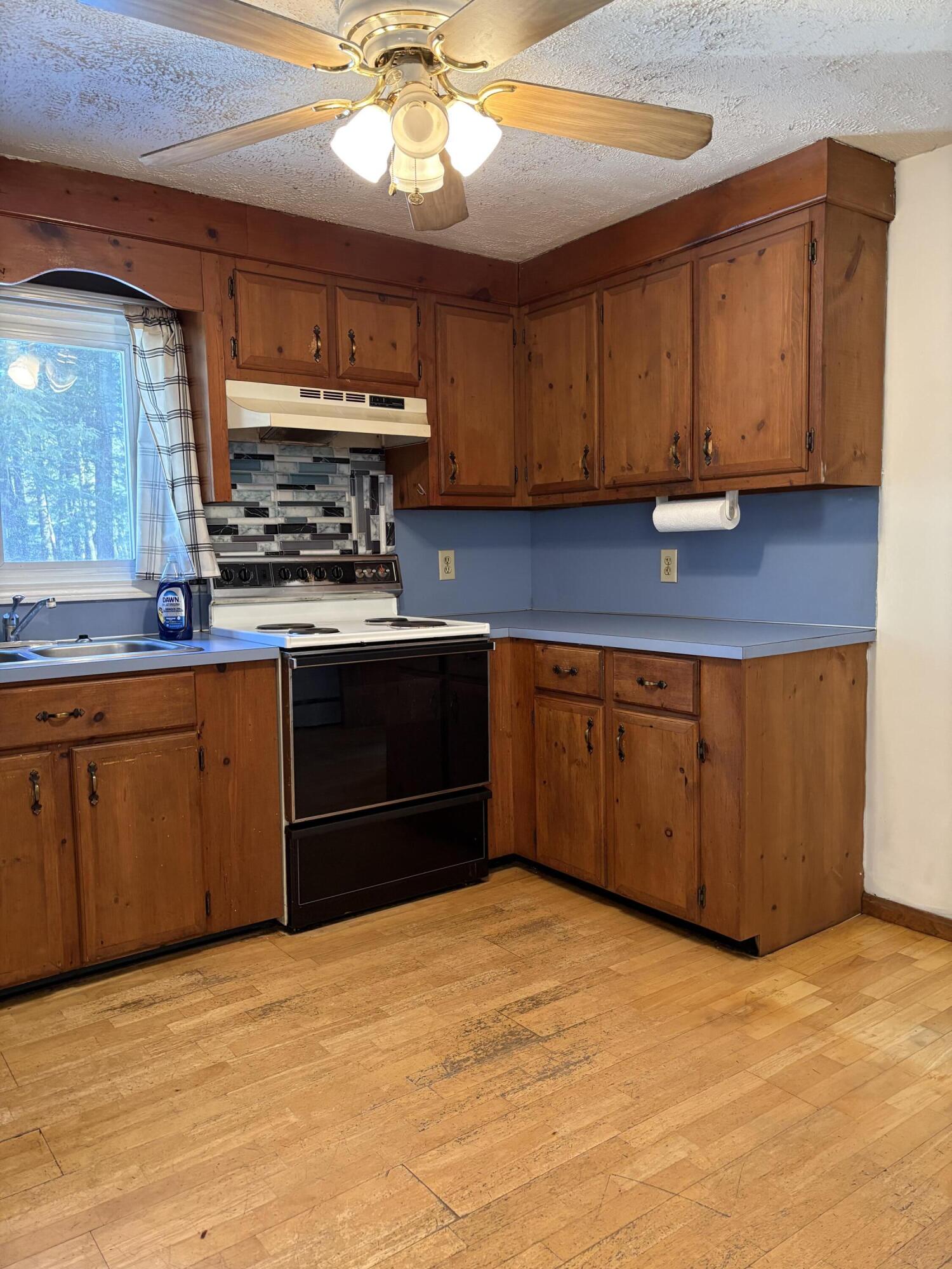 748 Parker Farm Road Buxton, ME 04093 - Photo 2 of 18 IMG_8982
