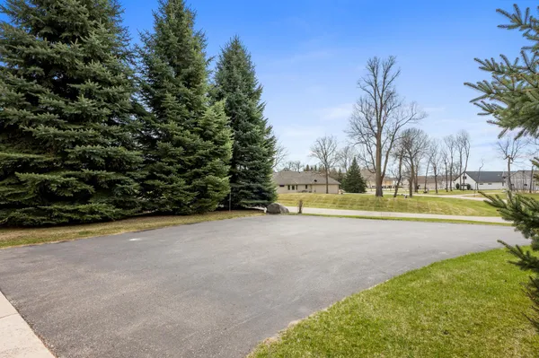 $509,900 | 3909 Geneva Golf Club Drive, Alexandria, MN 56308