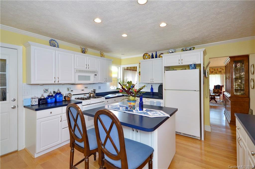 894 Weston Road, Unit 7 Arden, NC 28704 - Photo 10 of 19 Gallery Image 10