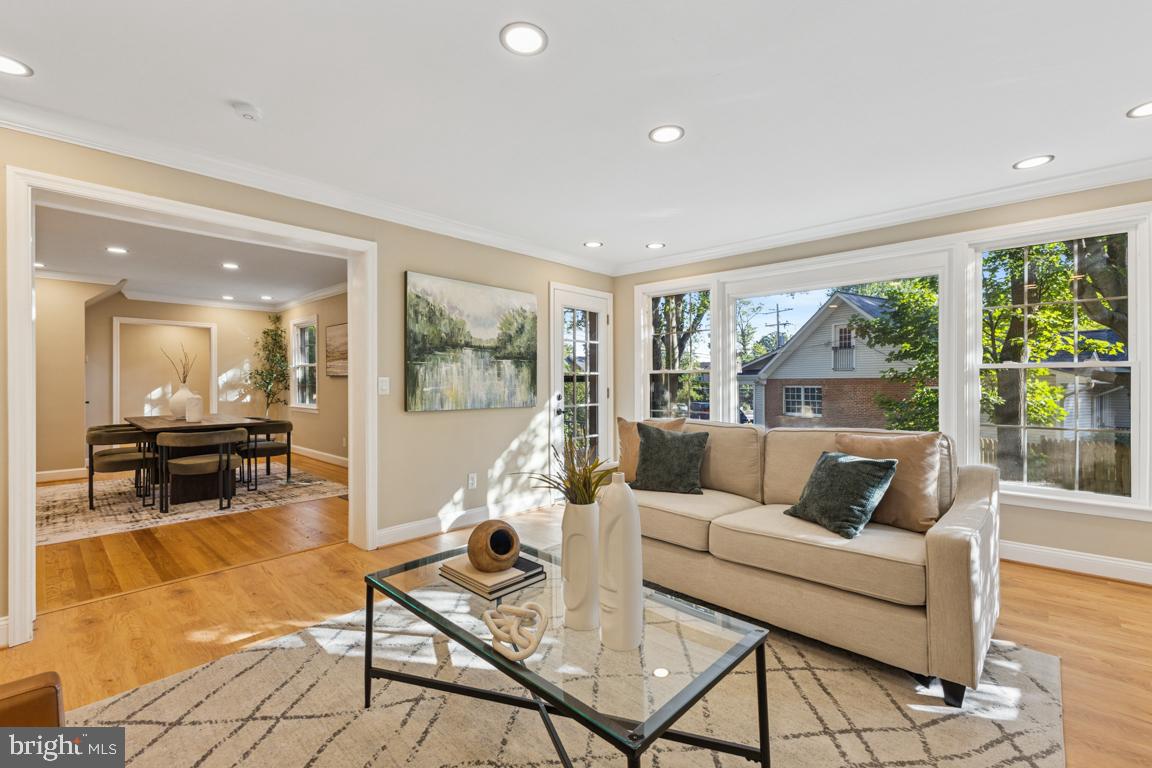 1901 Belle Haven Road Alexandria, VA 22307 - Photo 5 of 52 a living room with furniture and a table