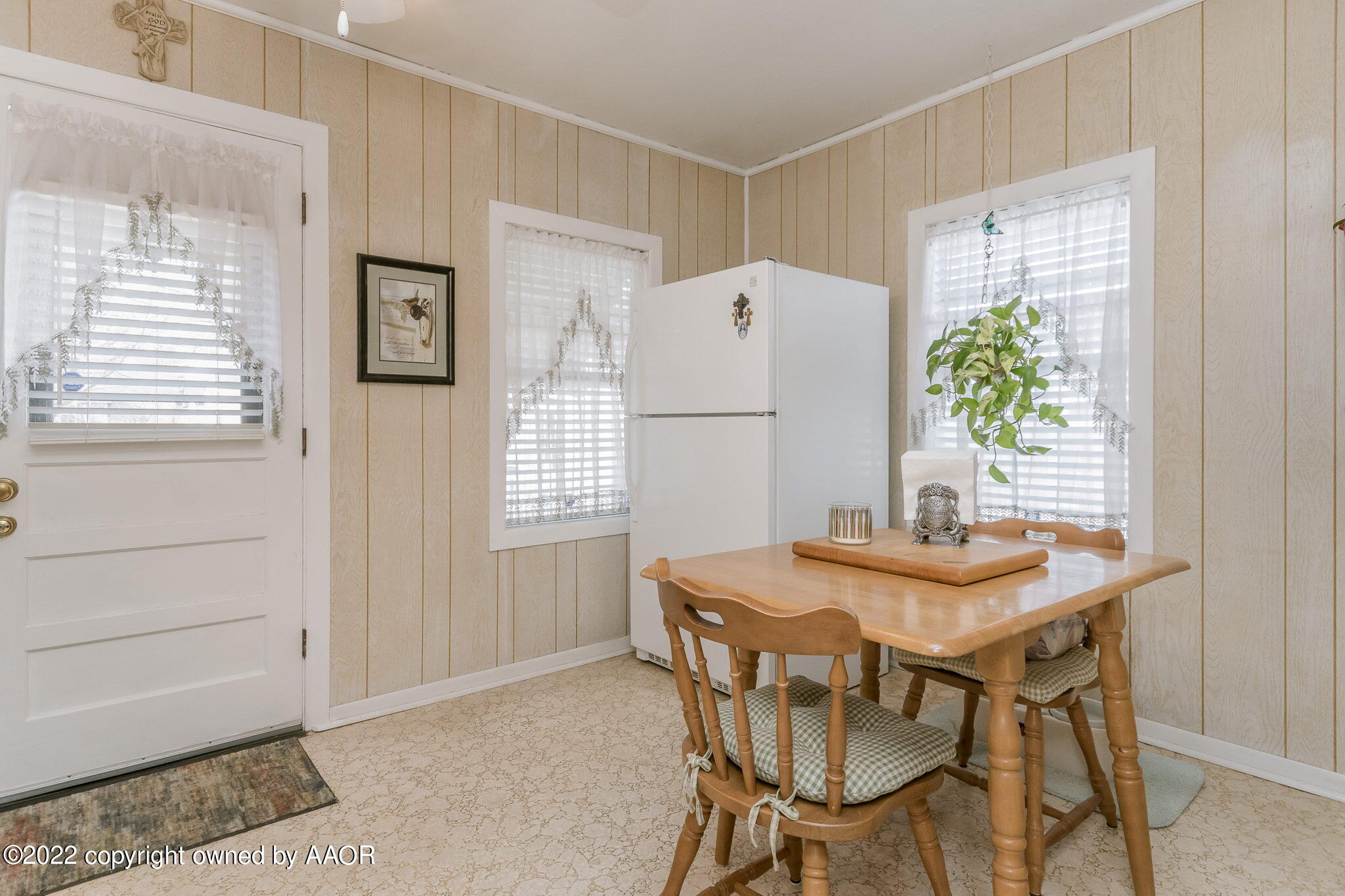 3810 South Ong Street Amarillo, TX 79110 - Photo 5 of 18 5-web-or-mls-Dining Area