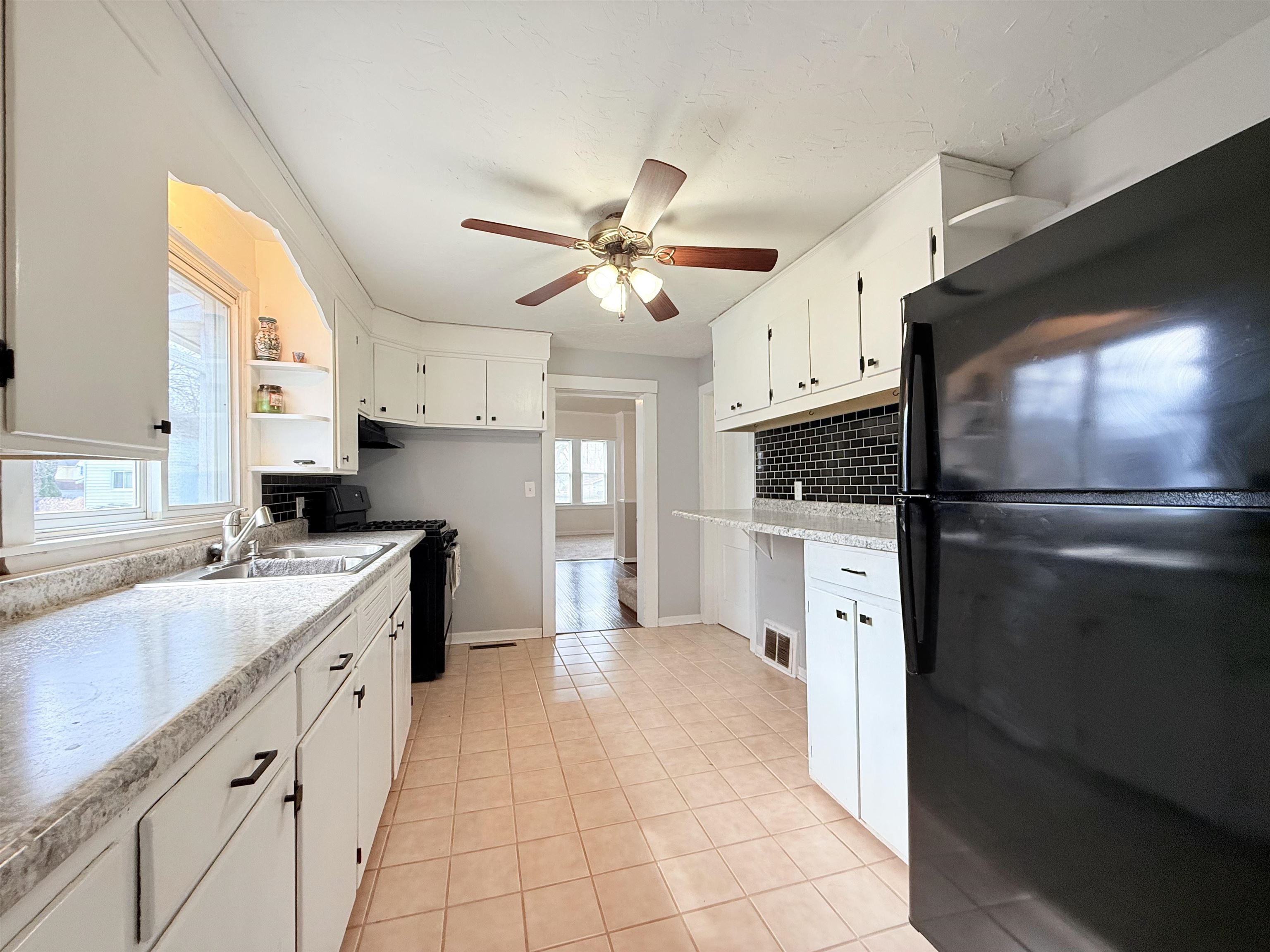2131 3rd Street Bay City, MI 48708 - Photo 8 of 21 Gallery Image 8