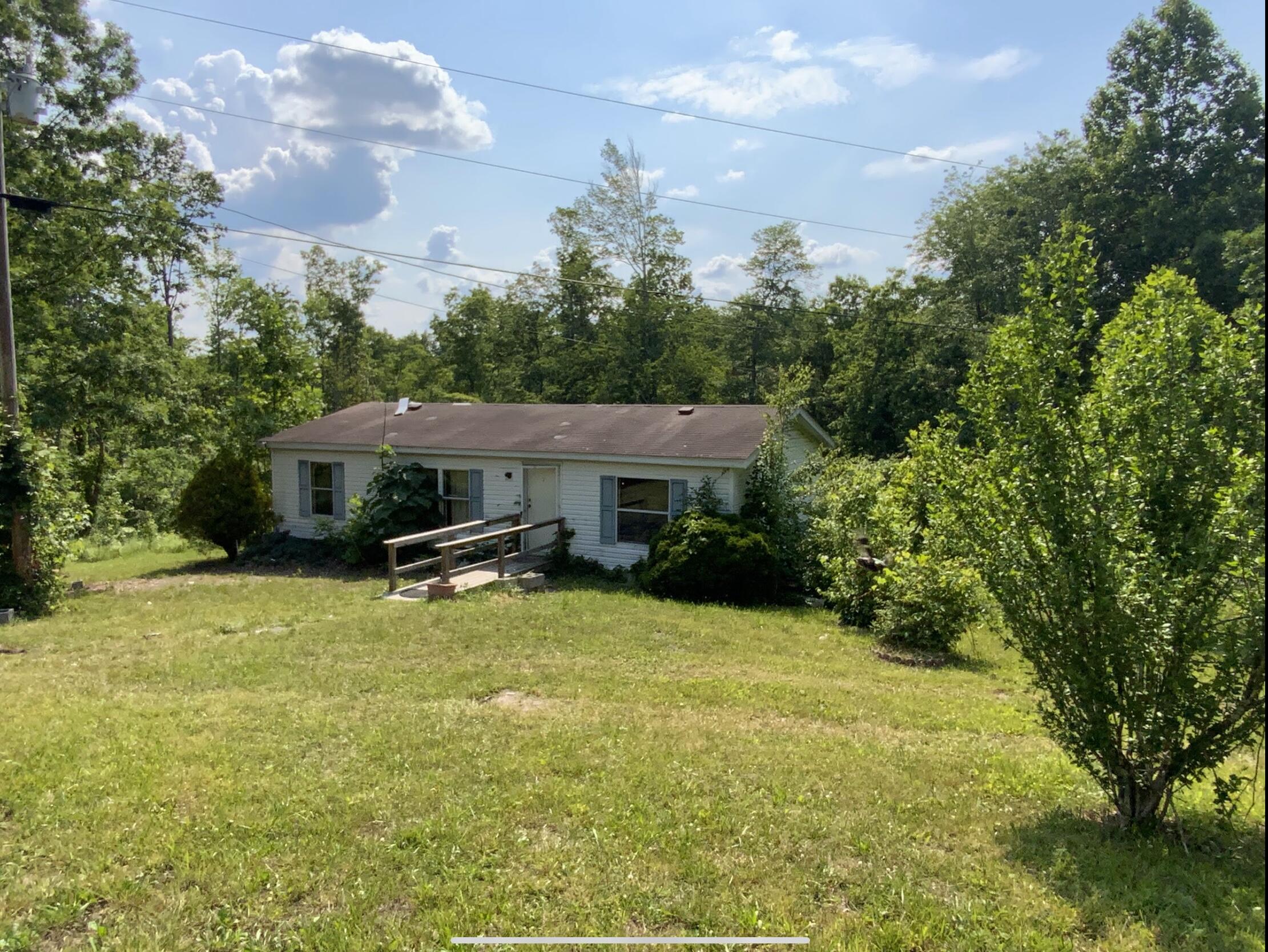 548 Sargent Road Pine Knot, KY 42635 - Photo 2 of 5 IMG_7432