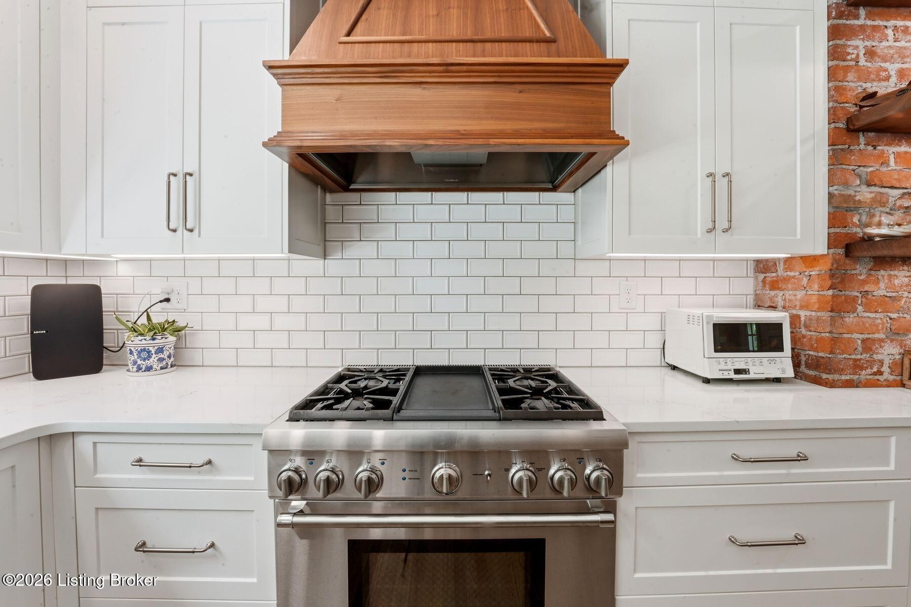 902 Bellewood Road Anchorage, KY 40223 - Photo 19 of 62 photo_online_054