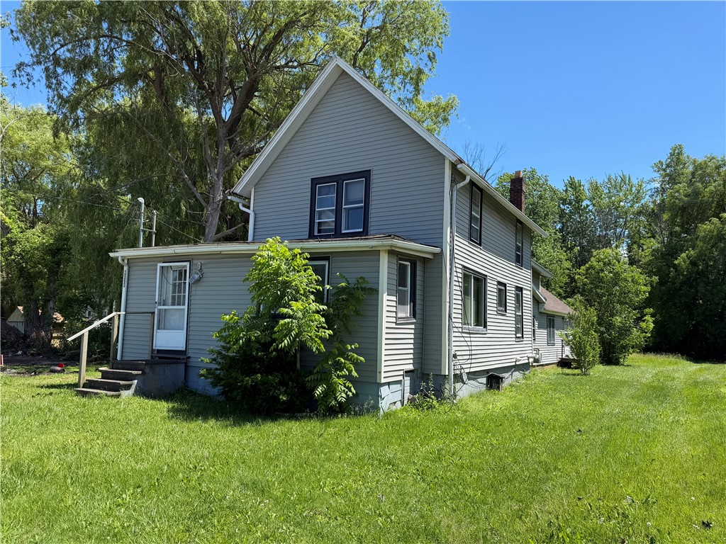 4028 Ridgeway Street Williamson, NY 14589 - Photo 1 of 5