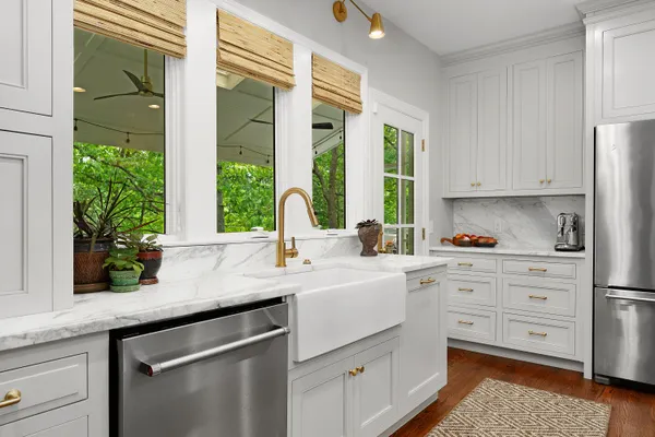 $1,200,000 | 2404 Woodland Way, Signal Mountain, TN 37377