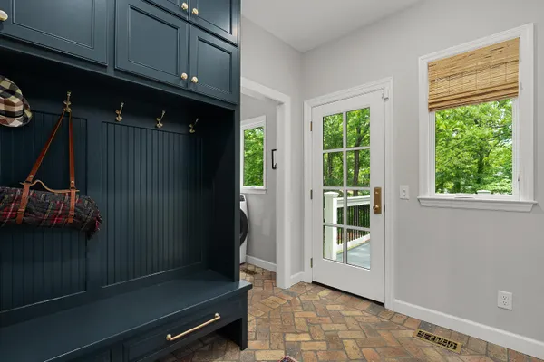 $1,200,000 | 2404 Woodland Way, Signal Mountain, TN 37377