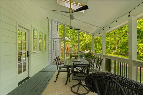 $1,200,000 | 2404 Woodland Way, Signal Mountain, TN 37377