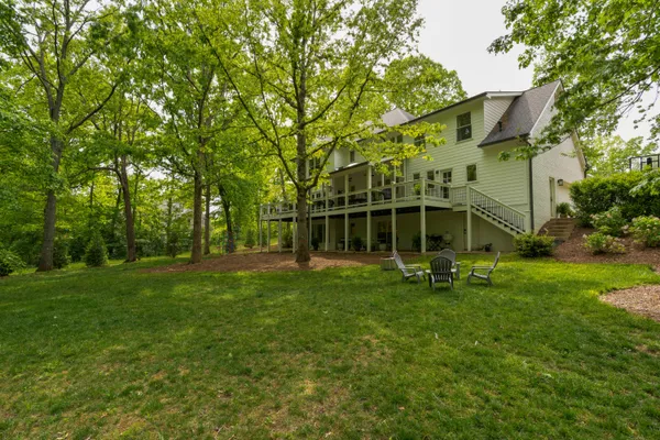 $1,200,000 | 2404 Woodland Way, Signal Mountain, TN 37377
