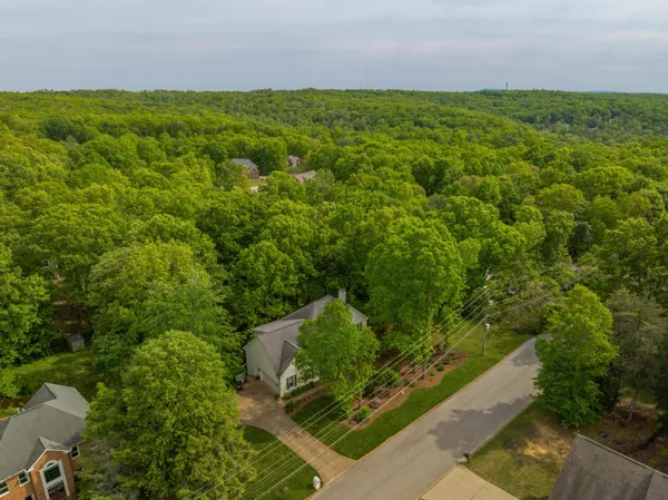 $1,200,000 | 2404 Woodland Way, Signal Mountain, TN 37377
