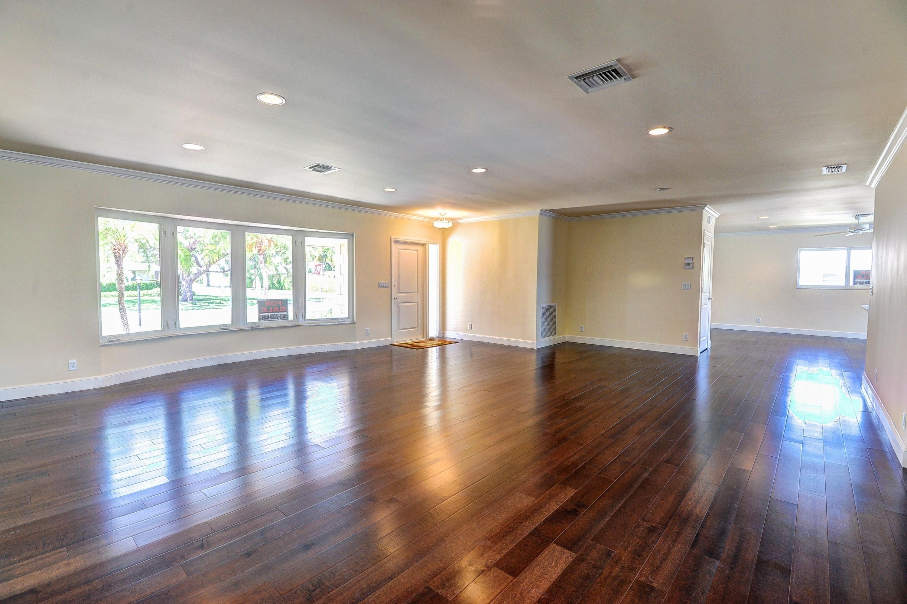 660 Elm Tree Lane Boca Raton, FL 33486 - Photo 10 of 16 006_Living Space