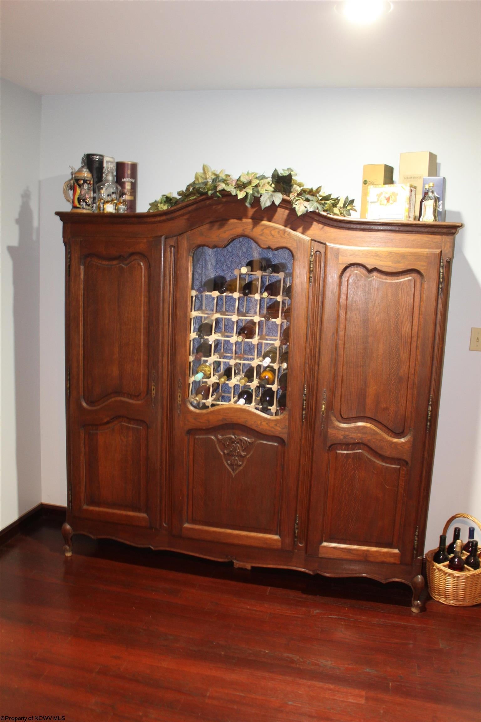 1998 Point Mountain Road Webster Springs, WV 26288 - Photo 12 of 32 Gallery Image 12