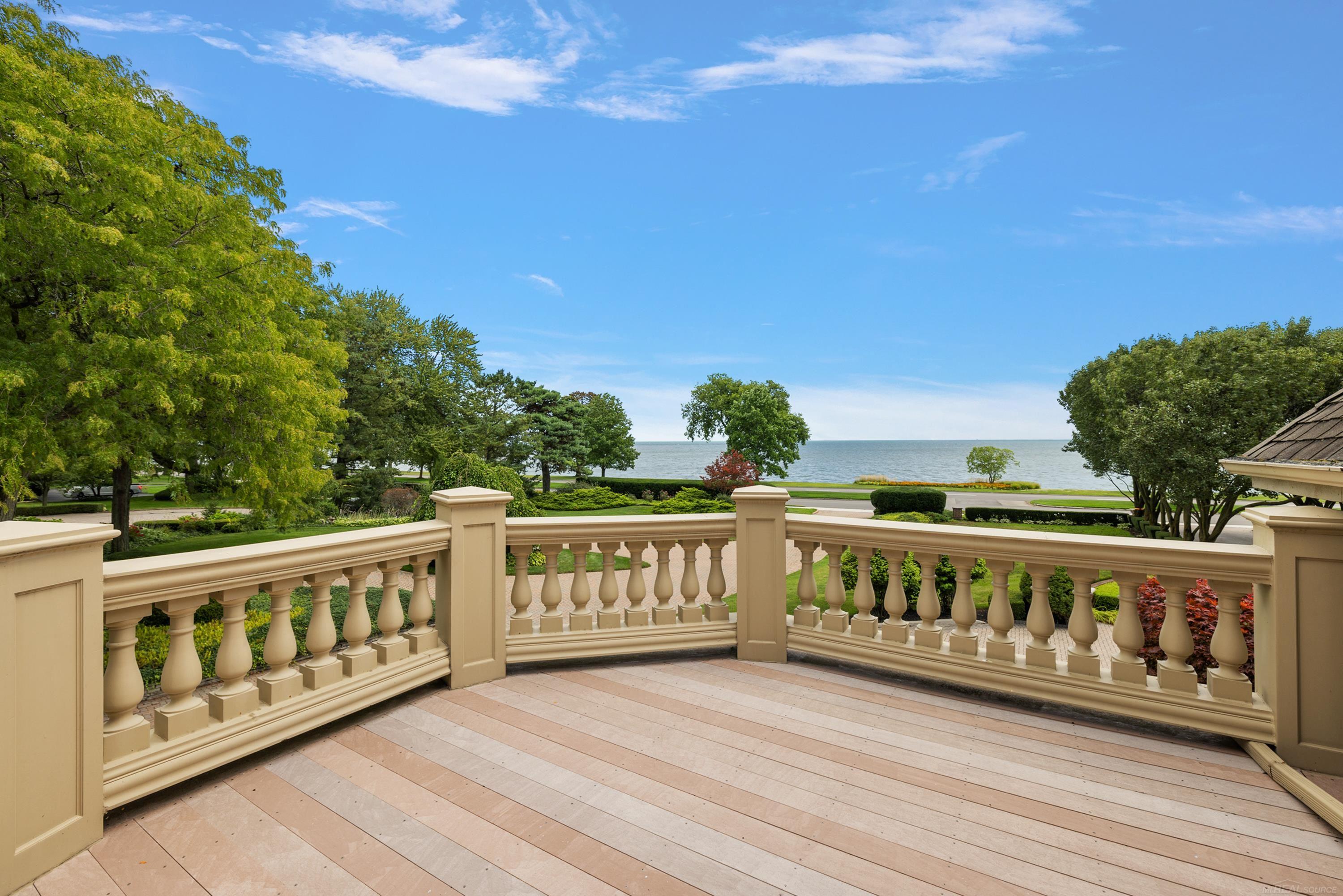 555 Lake Shore Road Grosse Pointe, MI 48236 - Photo 56 of 94 50164218-77592CCB-4C23-4595-B57A-7FB3EBF7BB1C.JPG
