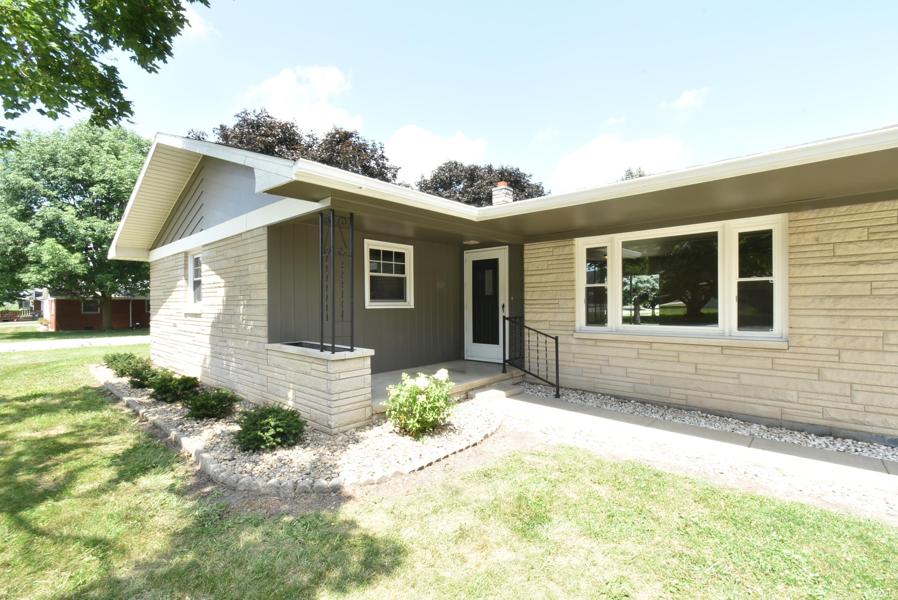 201 East Maple Street Fowler, IN 47944 - Photo 2 of 49
