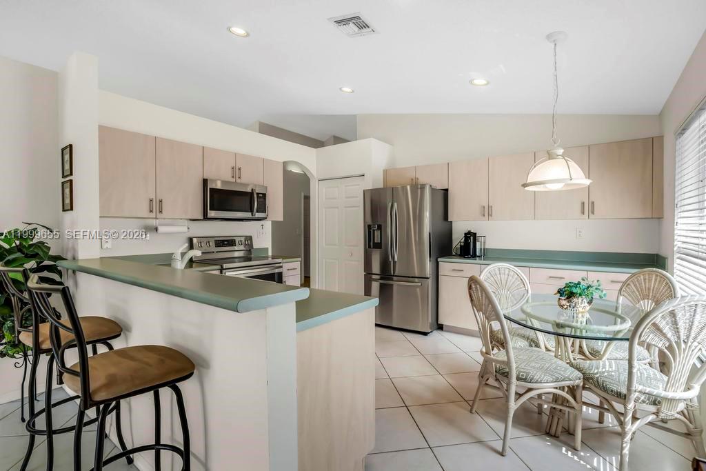 17548 Southwest 28th Court Miramar, FL 33029 - Photo 4 of 39