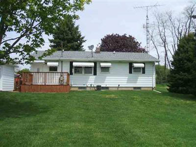 11070 Britton Road Byron, MI 48418 - Photo 8 of 10 20206206-7.JPG