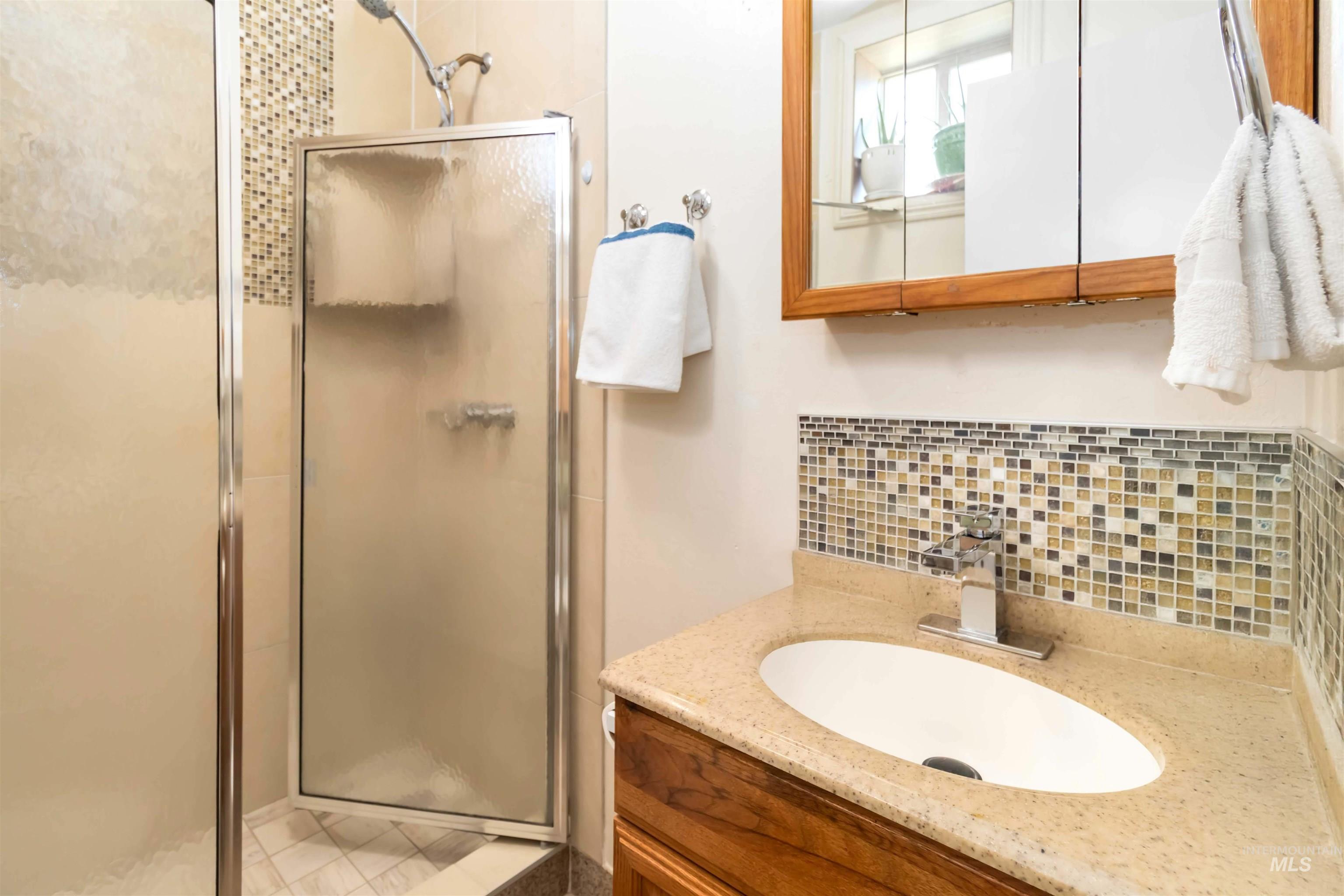 3869 Custer Drive Boise, ID 83705 - Photo 16 of 32