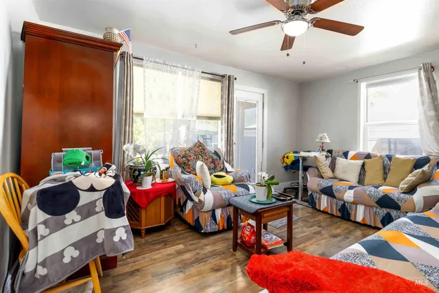 $610,000 | 3869 Custer Drive, Boise, ID 83705