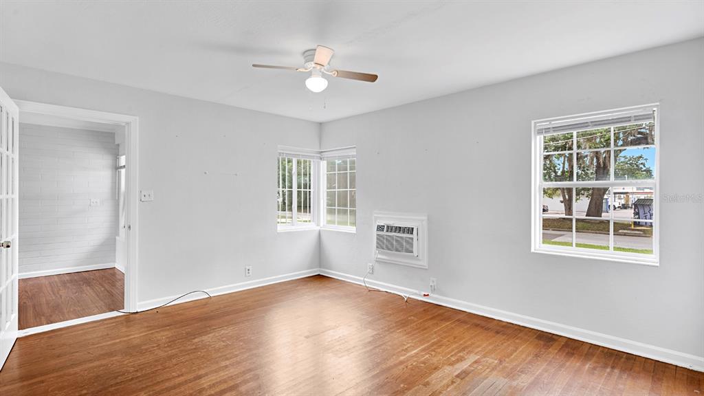 1810 Hillcrest Street Orlando, FL 32803 - Photo 4 of 18