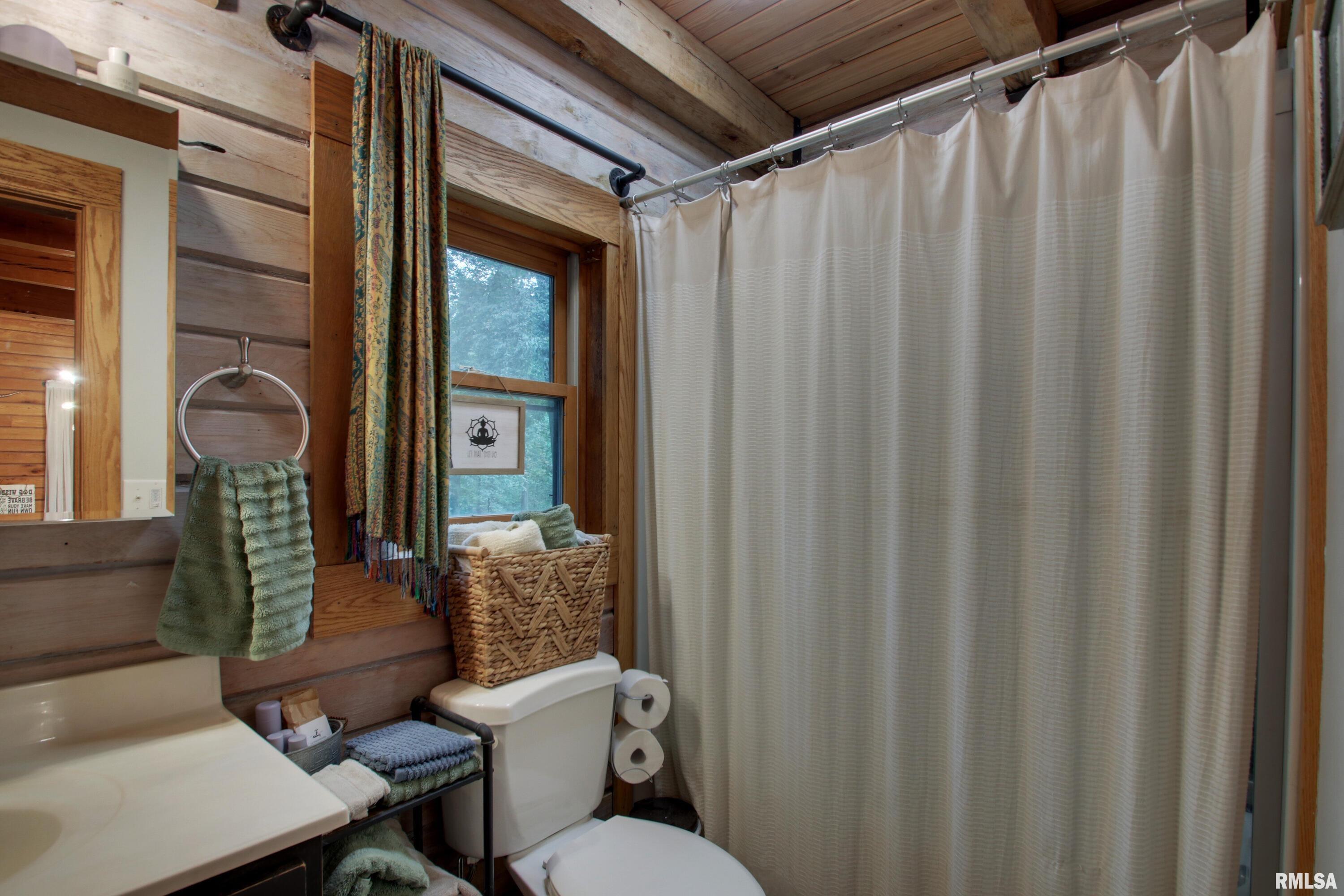 723 2100E Liberty, IL 62347 - Photo 12 of 31