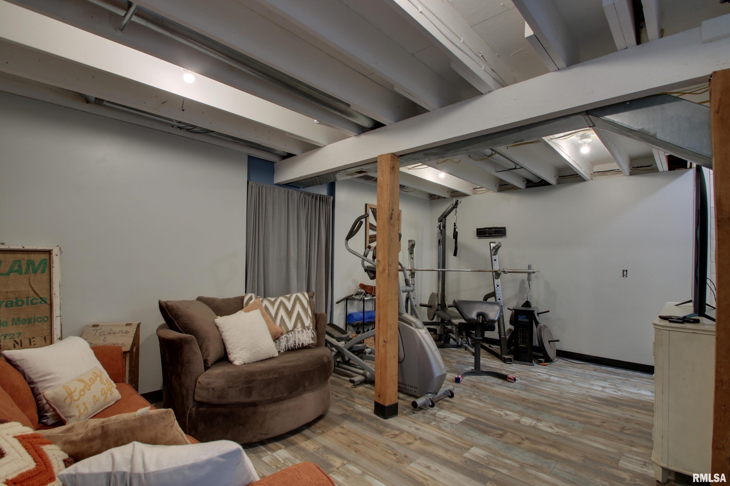 723 2100E Liberty, IL 62347 - Photo 16 of 31