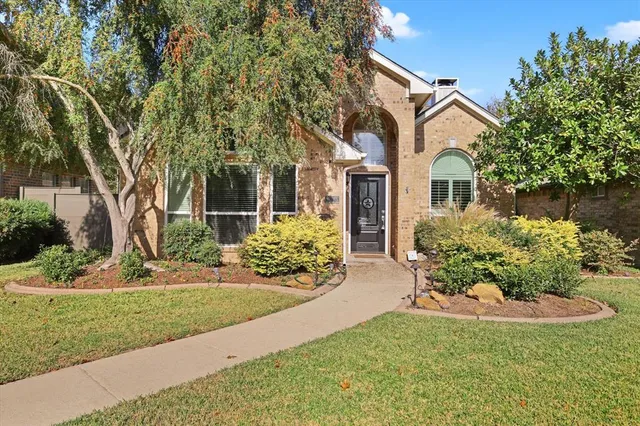 $2,400 | 3025 Brookshire Drive, Plano, TX 75075