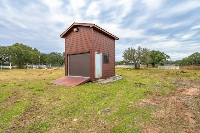 $3,000 | 2448 90a Rock Island, Rock Island, TX 77470