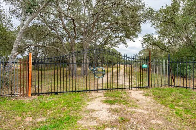 $3,000 | 2448 90a Rock Island, Rock Island, TX 77470