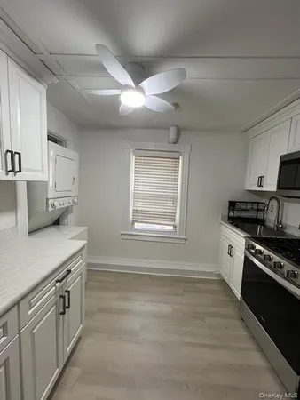 $1,975 | 418 Christian Herald Road, Unit 4, Valley Cottage, NY 10989