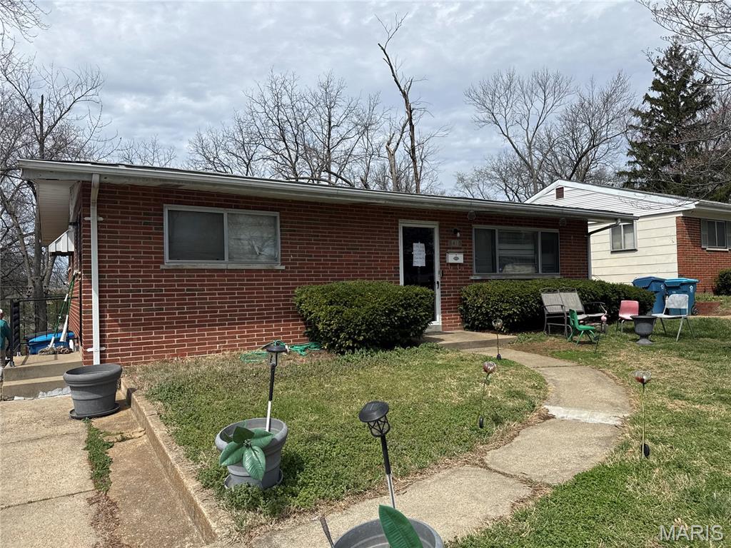 3413 St Henry Lane Bel-Ridge, MO 63121 - Photo 3 of 19