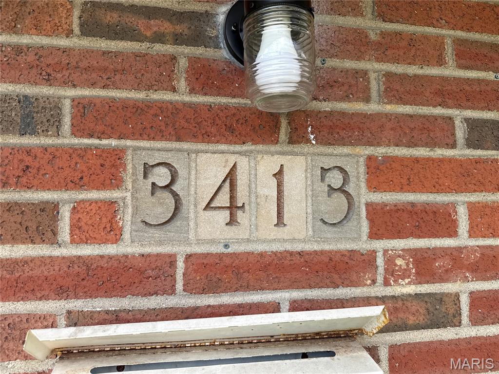 3413 St Henry Lane Bel-Ridge, MO 63121 - Photo 4 of 19