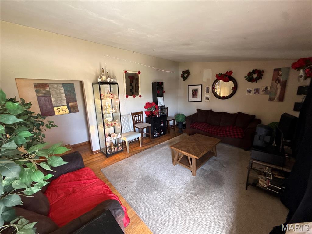 3413 St Henry Lane Bel-Ridge, MO 63121 - Photo 5 of 19