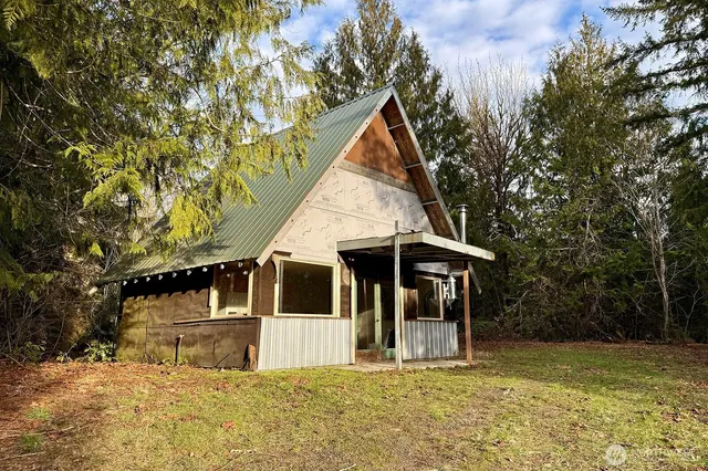 $240,000 | 12280 Center Road, Quilcene, WA 98376