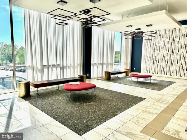 $445,000 | 4600 Duke Street, Unit 419, Alexandria, VA 22304