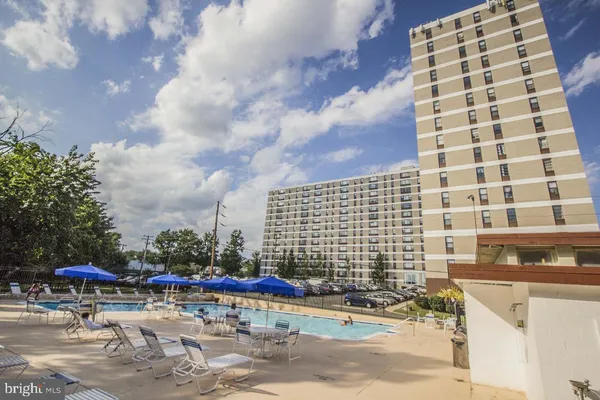 $445,000 | 4600 Duke Street, Unit 419, Alexandria, VA 22304