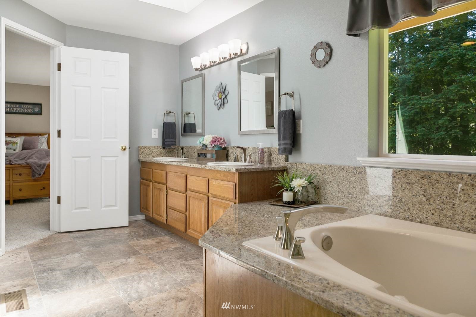1326 Southwest Station Circle Road Port Orchard, WA 98367 - Photo 25 of 40 Gallery Image 25