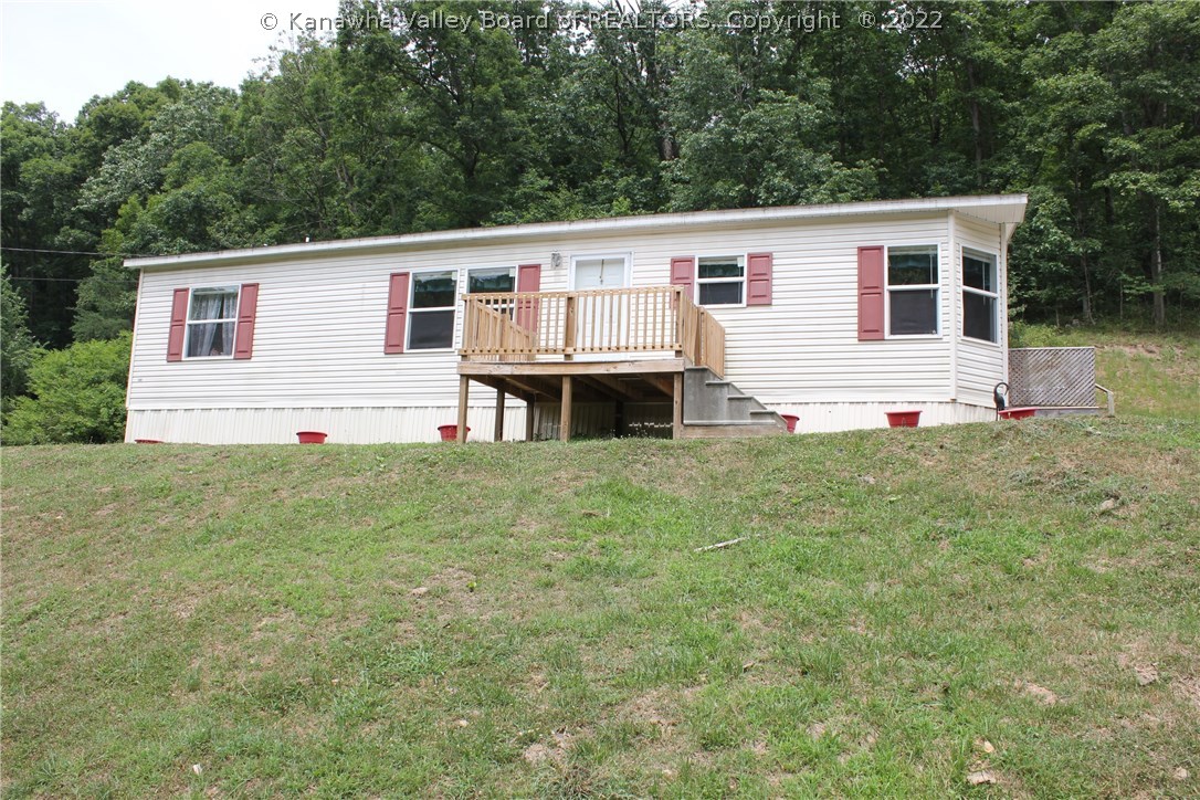 615 Hope Acres Road Elkview, WV 25071 - Photo 1 of 27 Gallery Image 1