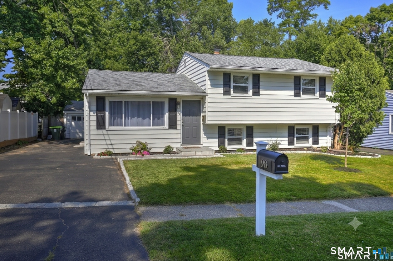 98 Youngstown Road Fairfield, CT 06824 - Photo 1 of 1 Gallery Image 1