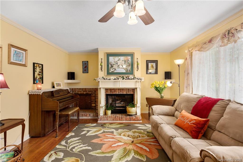 1331 Chestnut Gap Road Hendersonville, NC 28792 - Photo 12 of 45 Gallery Image 12