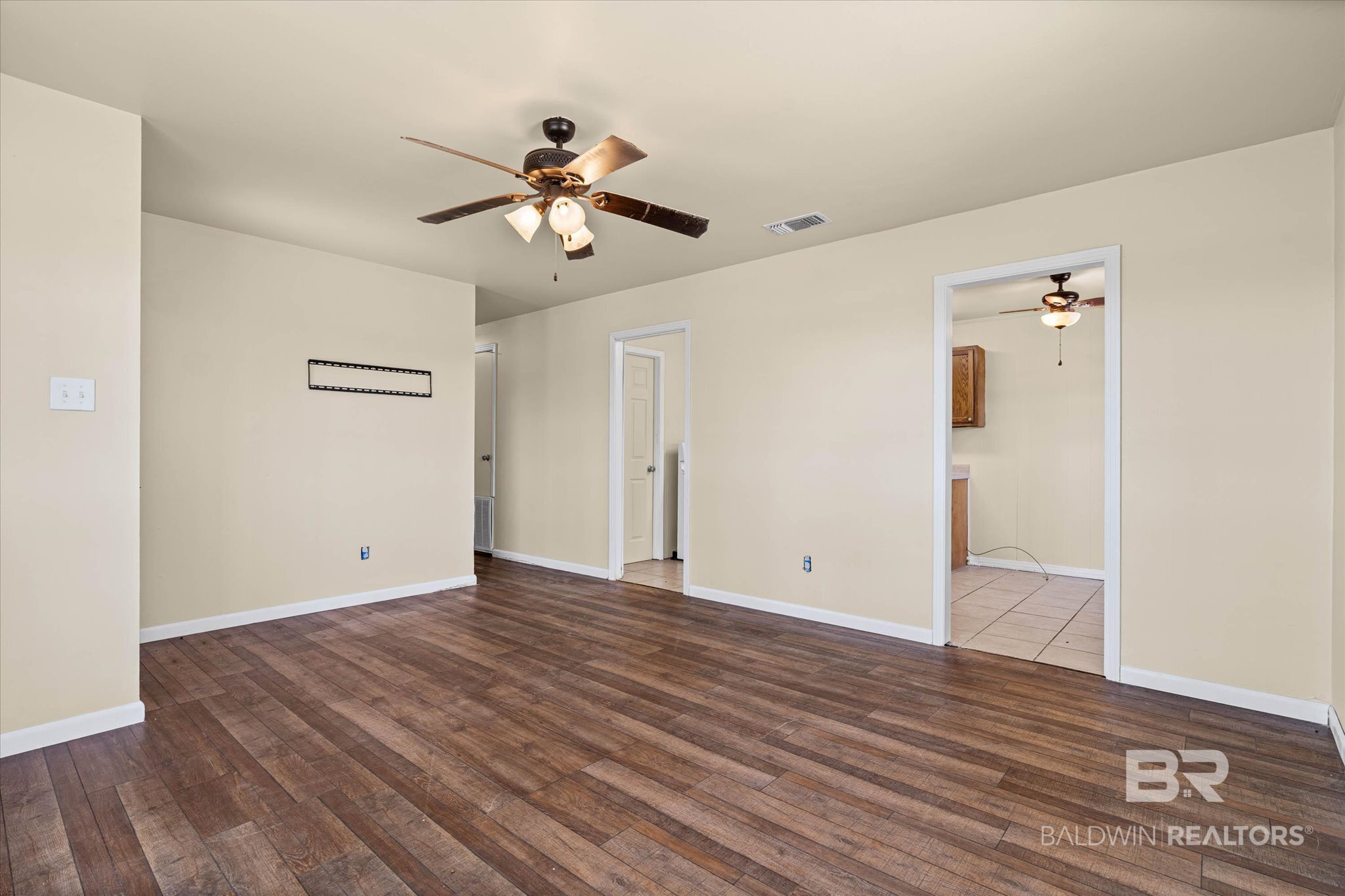 400 9th Avenue Foley, AL 36535 - Photo 5 of 21 Gallery Image 5