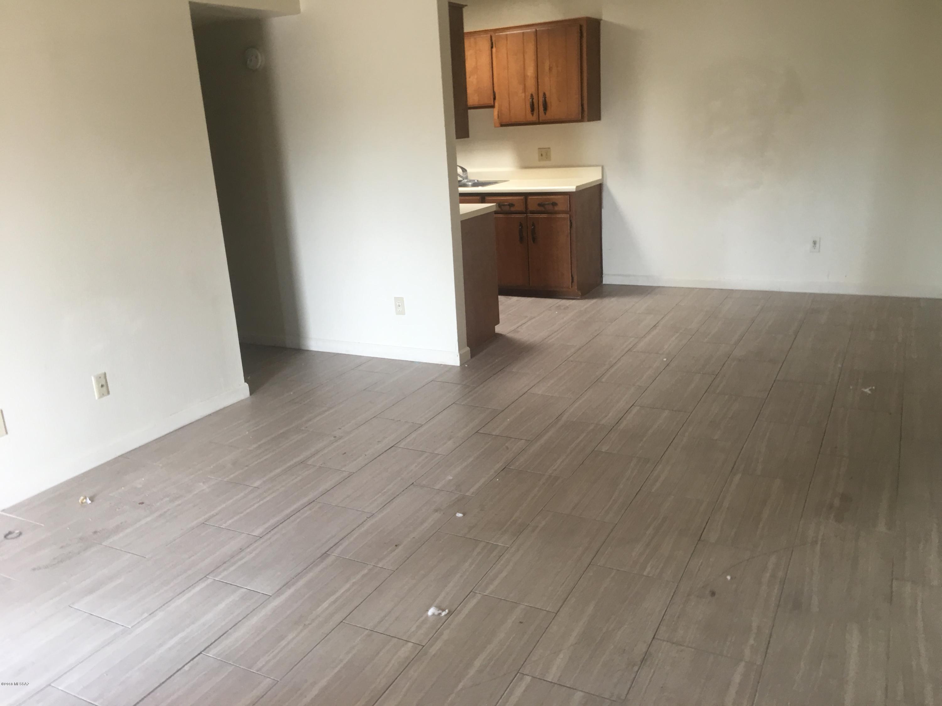 6625 East Golf Links Road, Unit 10 Tucson, AZ 85730 - Photo 3 of 16