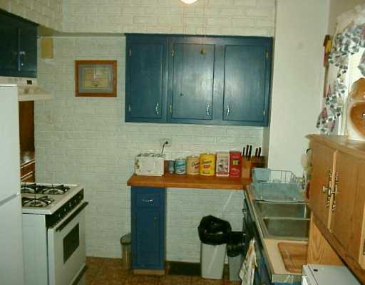 2860 Middletown Road Crafton Heights, PA 15204 - Photo 4 of 6 Gallery Image 4
