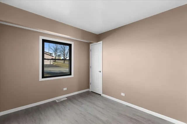 $295,000 | 1614 North Avenue, Round Lake Beach, IL 60073