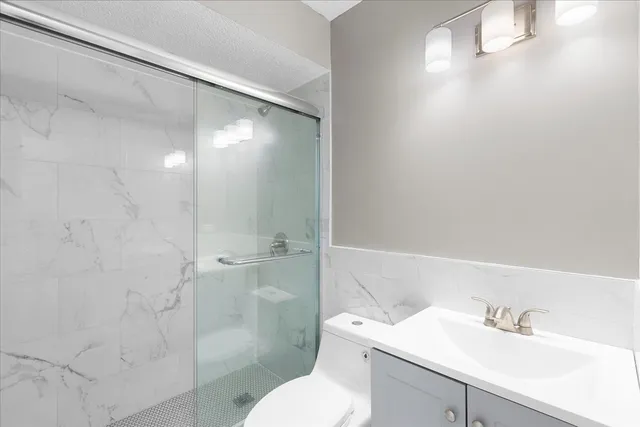 $295,000 | 1614 North Avenue, Round Lake Beach, IL 60073