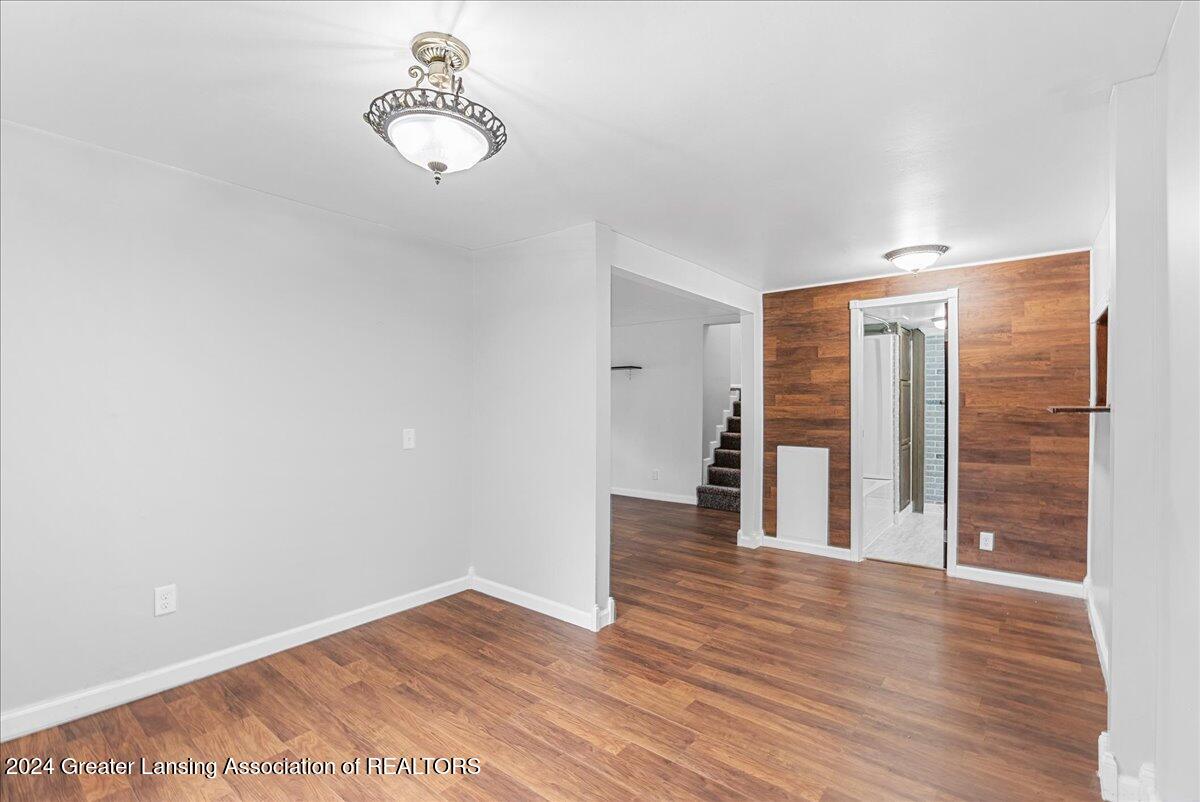 905 Reo Road Lansing, MI 48910 - Photo 10 of 31 18-Media Jett - 18
