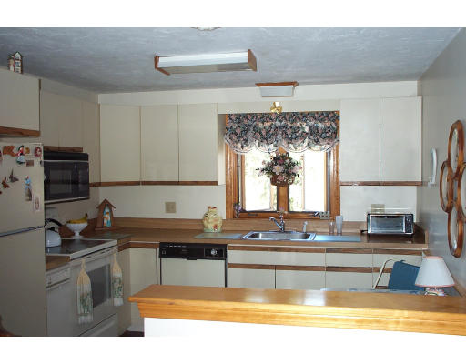 22 Roosevelt Road, Unit 5 Quincy, MA 02169 - Photo 4 of 6