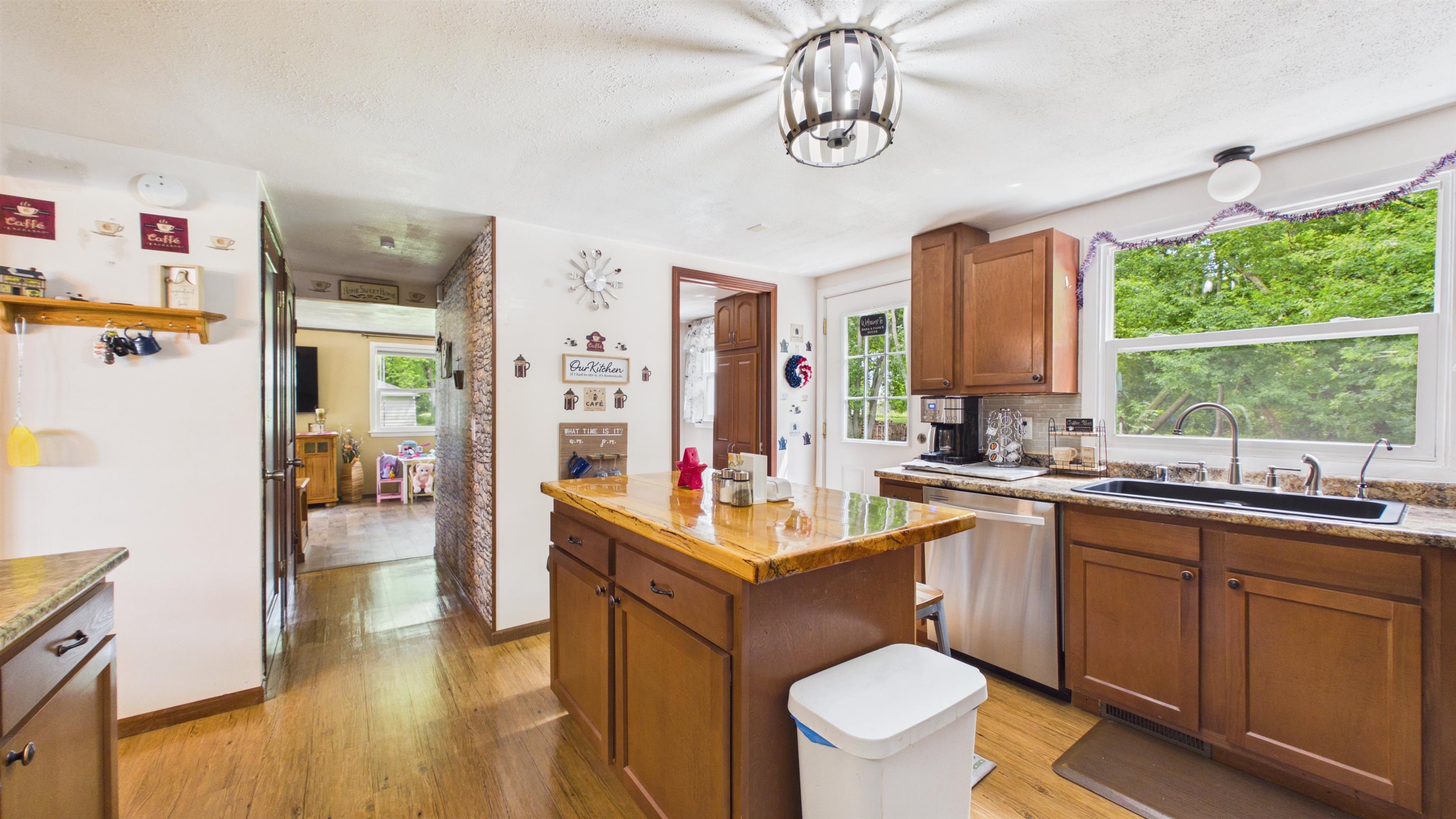 4020 North Ballard Road Appleton, WI 54913 - Photo 13 of 50