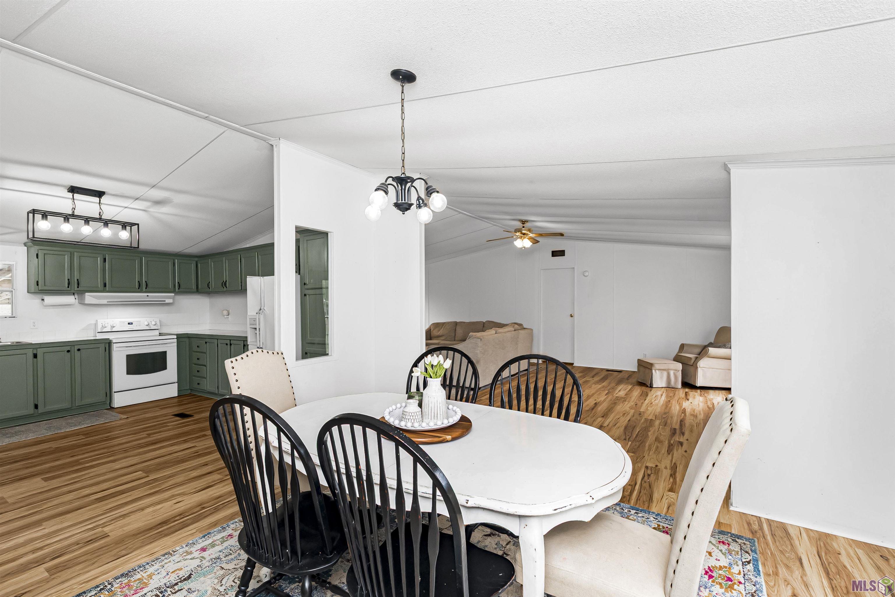 32438 Weiss Road Walker, LA 70785 - Photo 3 of 26